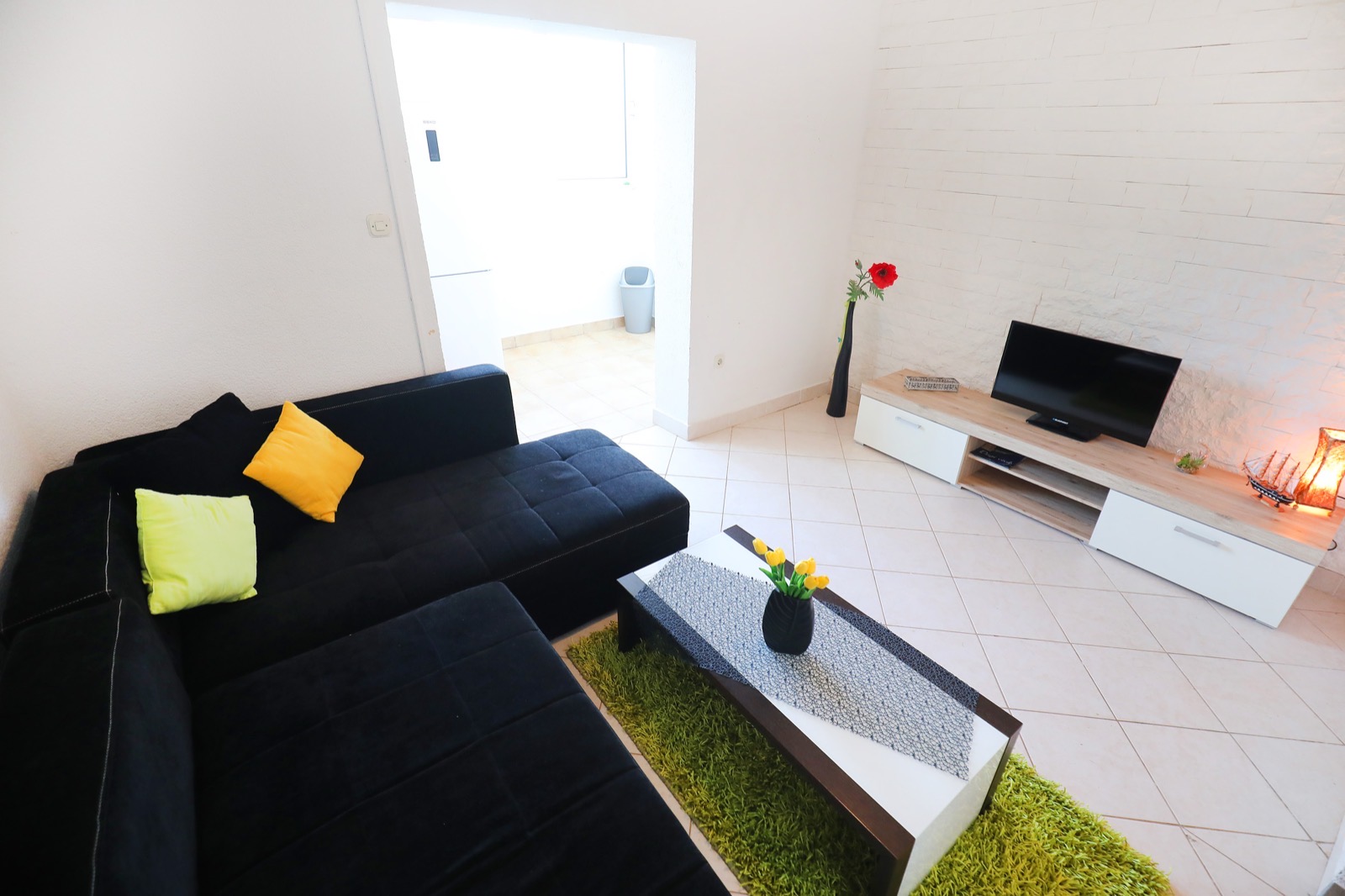 Lanterna living and dining room